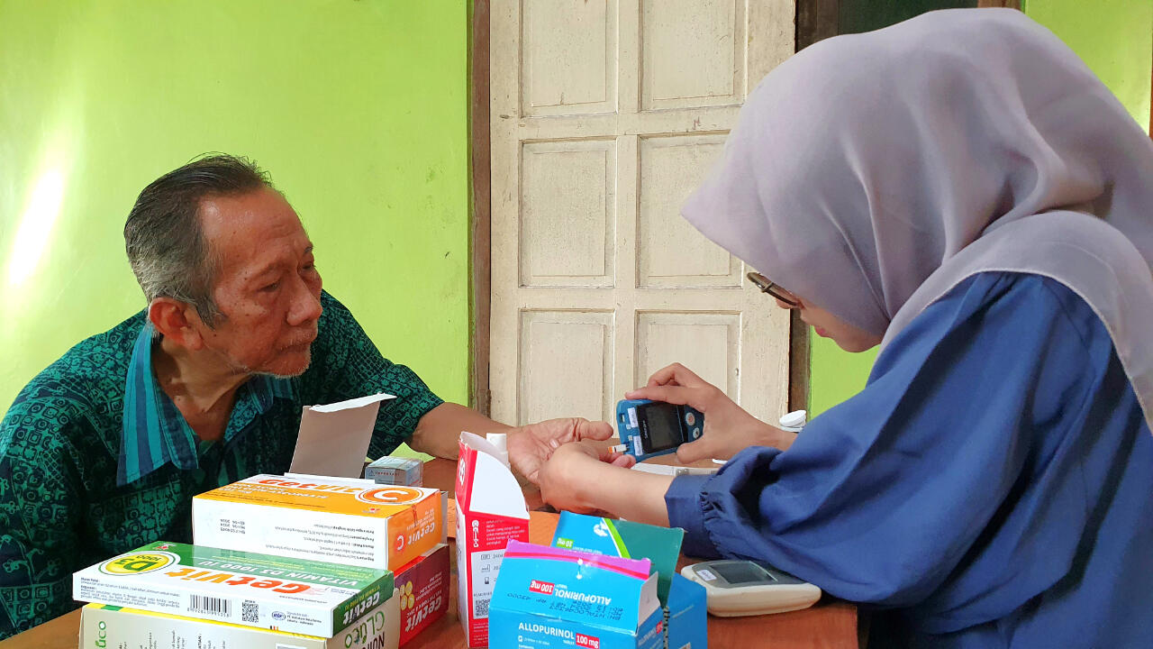 Health improvement programme for young children and the elderly